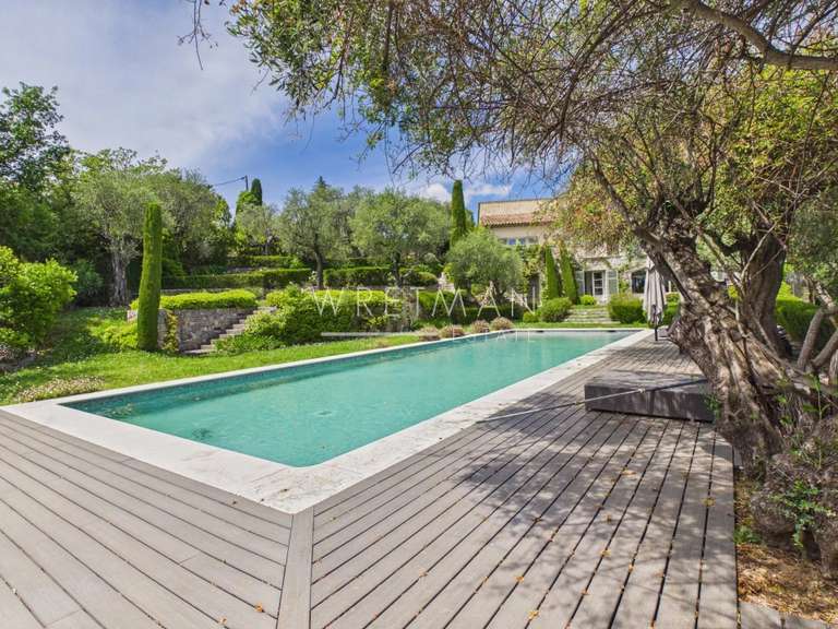 Maison Châteauneuf-Grasse - 5 chambres - 338m²