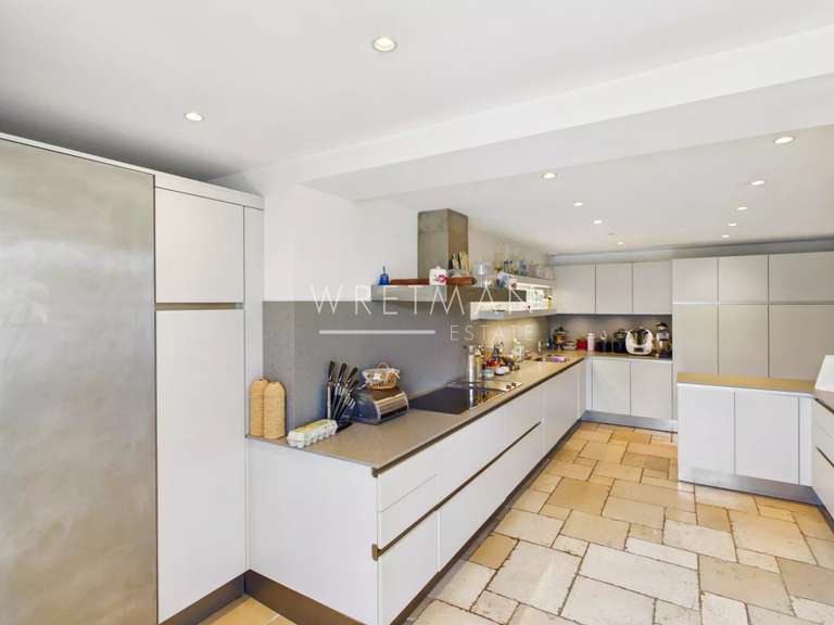Maison Châteauneuf-Grasse - 5 chambres - 338m²