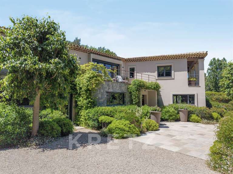 Maison Châteauneuf-Grasse - 390m²