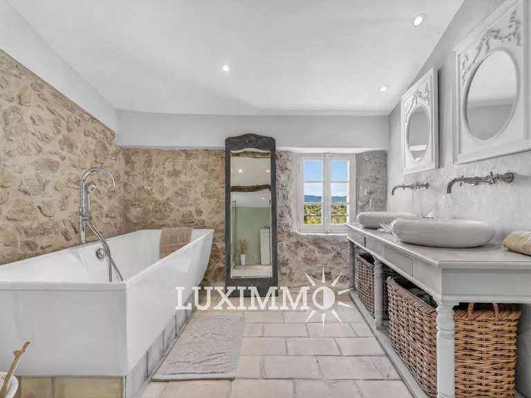 Maison Châteauneuf-Grasse - 6 chambres - 450m²