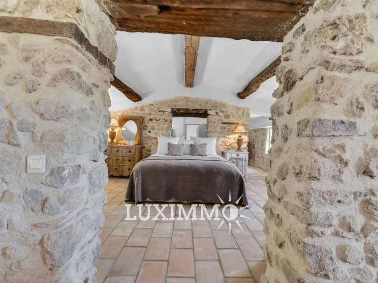 Maison Châteauneuf-Grasse - 6 chambres - 450m²