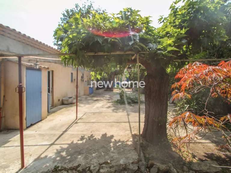 Maison Châteauneuf-Grasse - 2 chambres - 203m²
