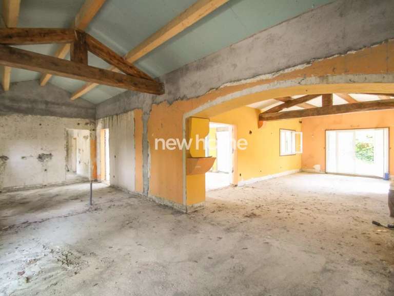 Maison Châteauneuf-Grasse - 2 chambres - 203m²