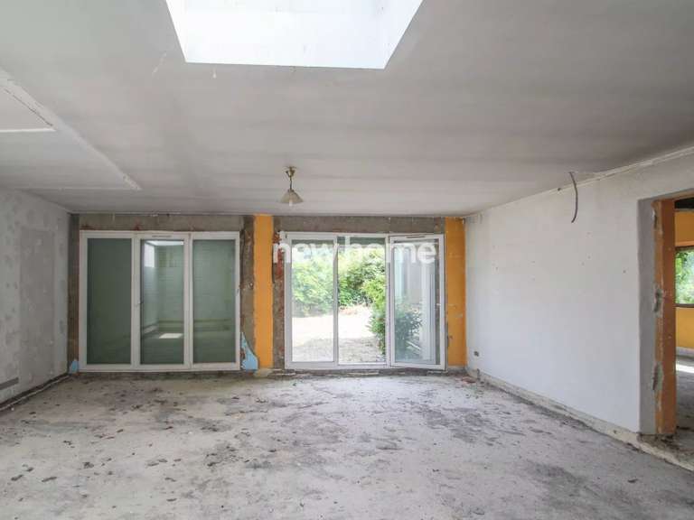 Maison Châteauneuf-Grasse - 2 chambres - 203m²