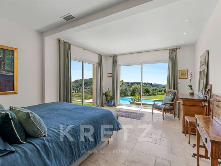 House Châteauneuf-Grasse - 6 bedrooms - 305m²