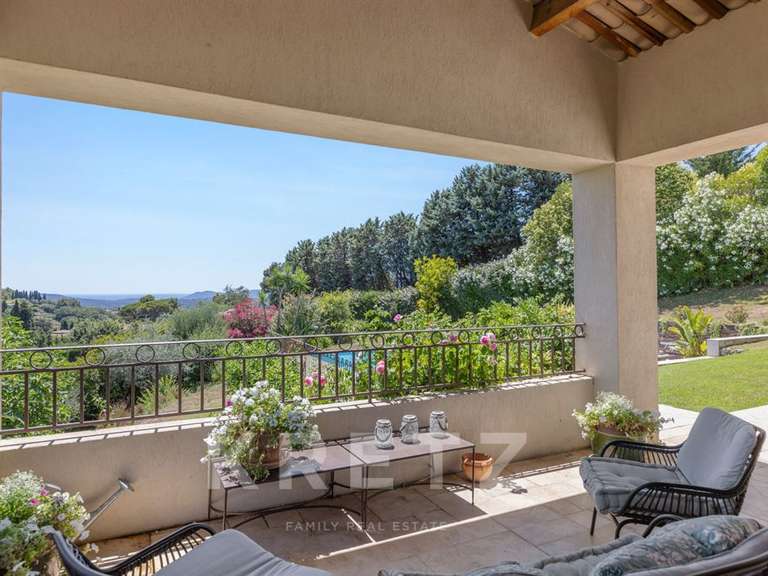 House Châteauneuf-Grasse - 6 bedrooms - 305m²