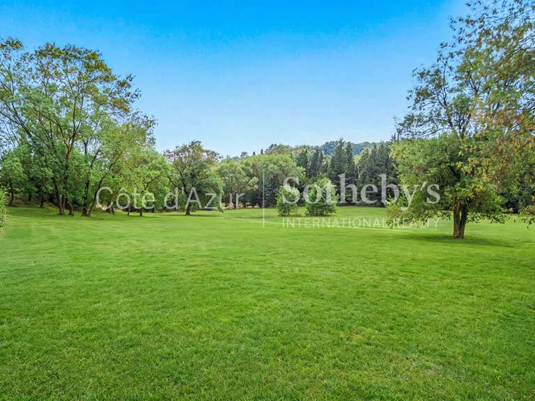 Maison Châteauneuf-Grasse - 8 chambres - 344m²