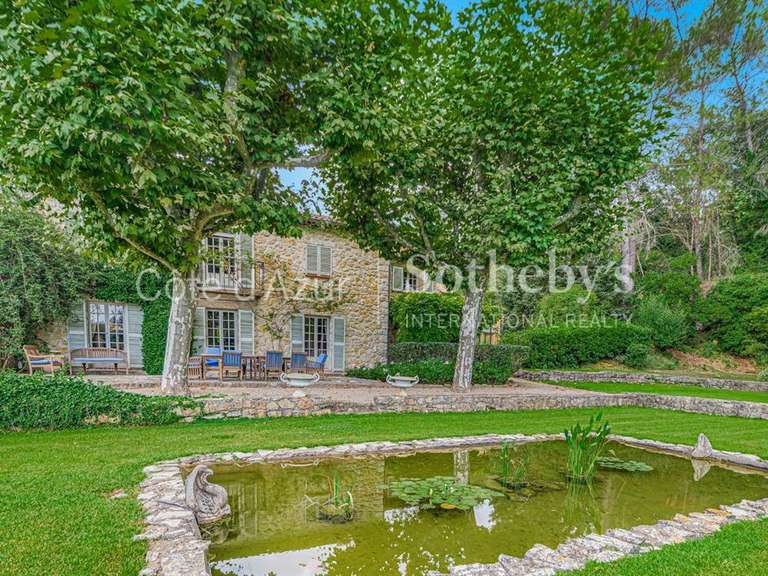 Maison Châteauneuf-Grasse - 8 chambres - 344m²