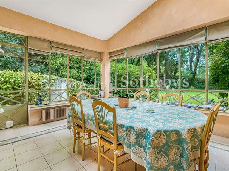 Maison Châteauneuf-Grasse - 8 chambres - 344m²