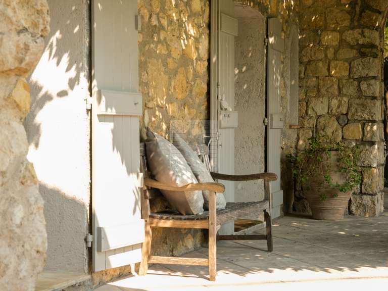 Maison Châteauneuf-Grasse - 5 chambres - 410m²
