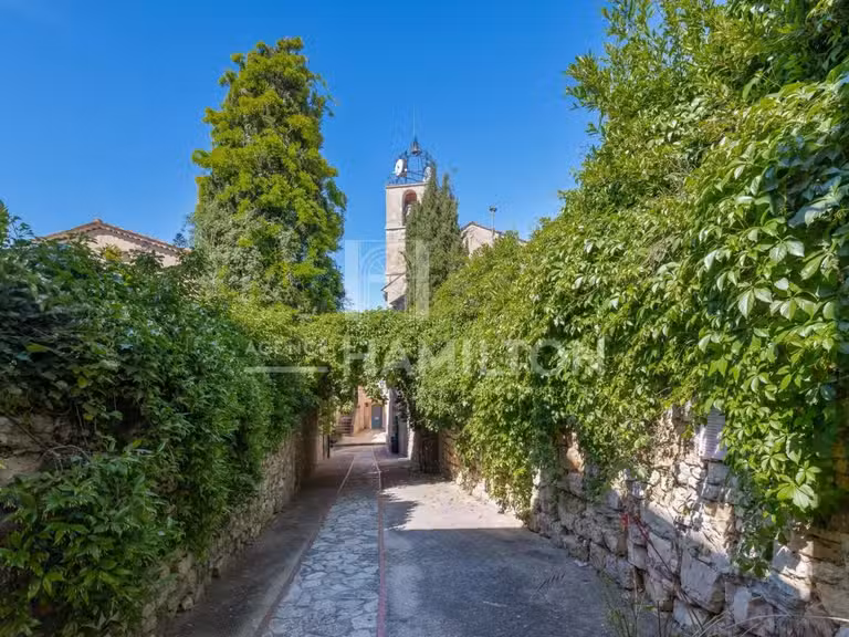 House Châteauneuf-Grasse - 2 bedrooms - 193m²