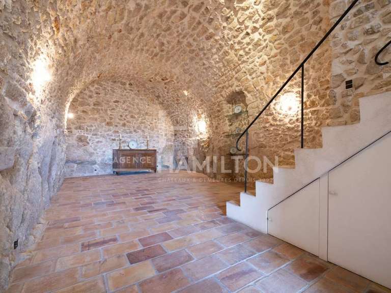 House Châteauneuf-Grasse - 2 bedrooms - 193m²