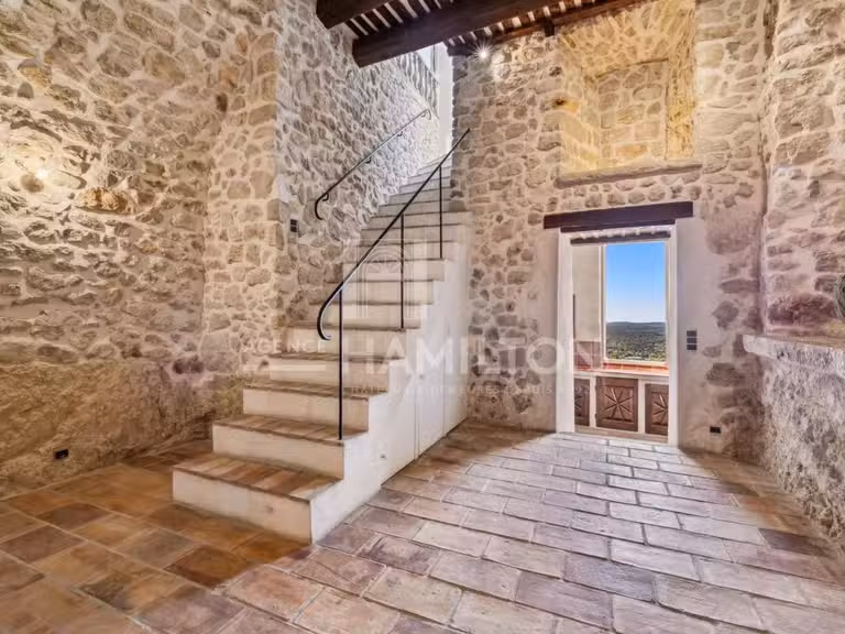 House Châteauneuf-Grasse - 2 bedrooms - 193m²