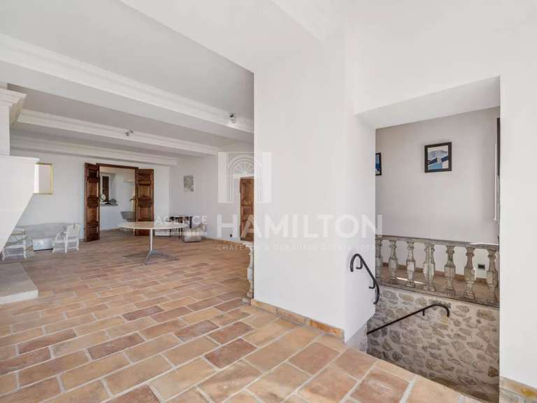 House Châteauneuf-Grasse - 2 bedrooms - 193m²