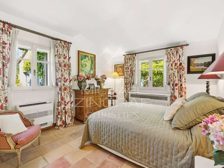 House Châteauneuf-Grasse - 6 bedrooms - 338m²