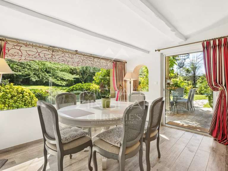 House Châteauneuf-Grasse - 6 bedrooms - 338m²