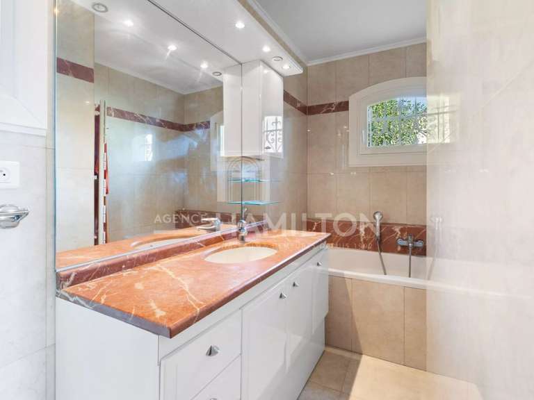 House with Sea view Châteauneuf-Grasse - 6 bedrooms - 175m²