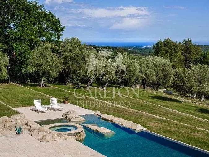Property Châteauneuf-Grasse - 6 bedrooms - 625m²