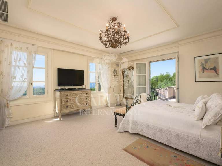 Propriété Châteauneuf-Grasse - 6 chambres - 625m²