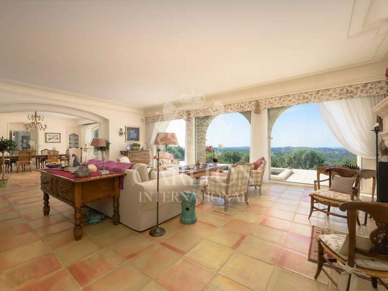 Propriété Châteauneuf-Grasse - 6 chambres - 625m²
