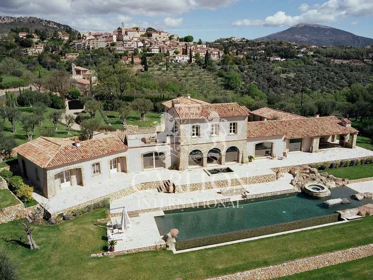 Property Châteauneuf-Grasse - 6 bedrooms - 625m²