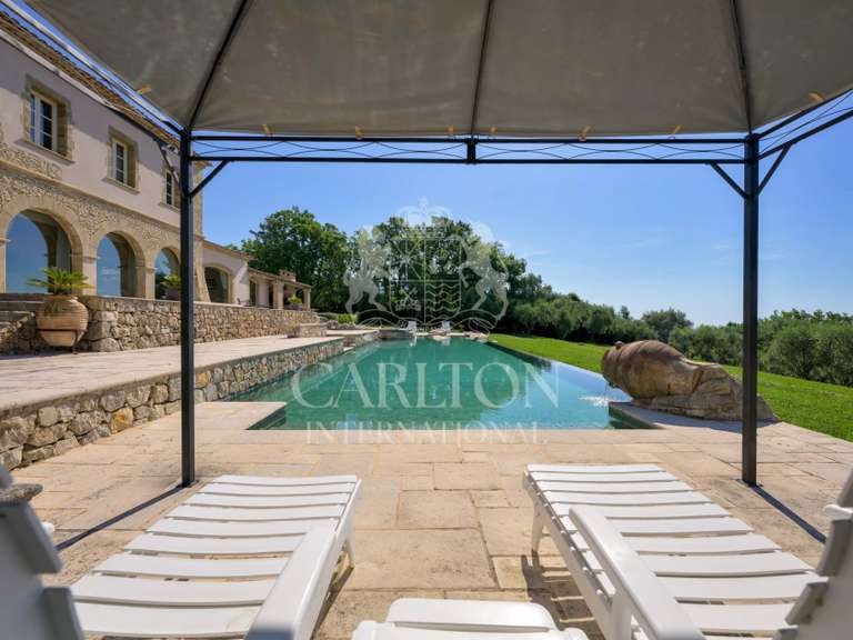 Propriété Châteauneuf-Grasse - 6 chambres - 625m²