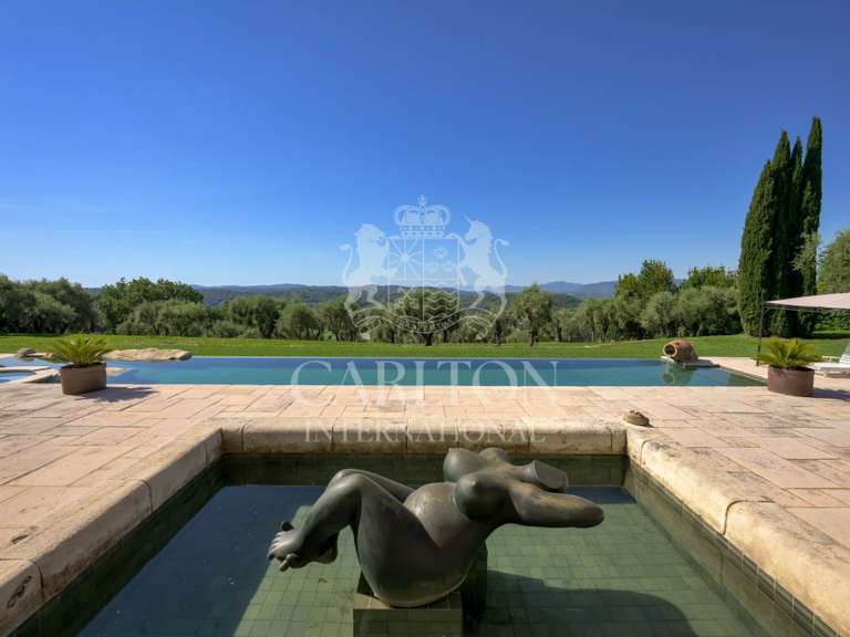 Propriété Châteauneuf-Grasse - 6 chambres - 625m²