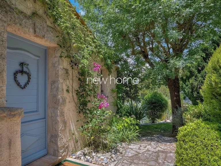 Propriété Châteauneuf-Grasse - 6 chambres - 338m²