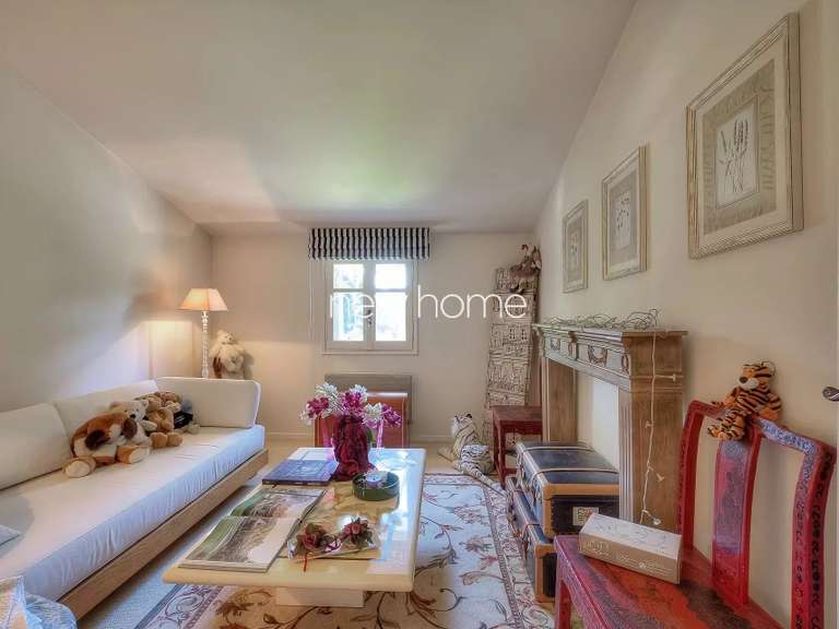 Propriété Châteauneuf-Grasse - 6 chambres - 338m²