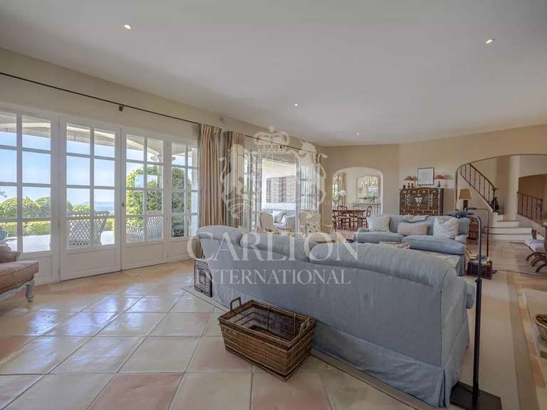 Propriété Châteauneuf-Grasse - 5 chambres - 408m²