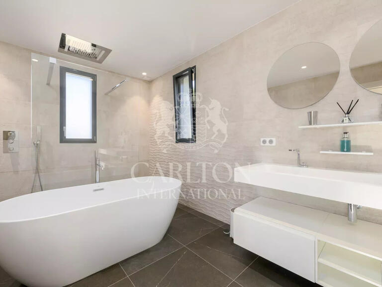 Villa Châteauneuf-Grasse - 5 chambres - 560m²