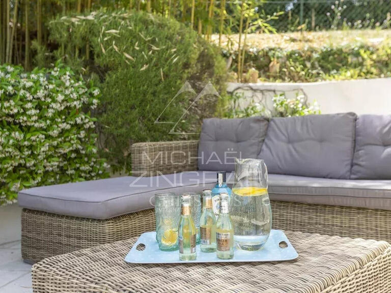 Villa Châteauneuf-Grasse - 5 chambres - 206m²