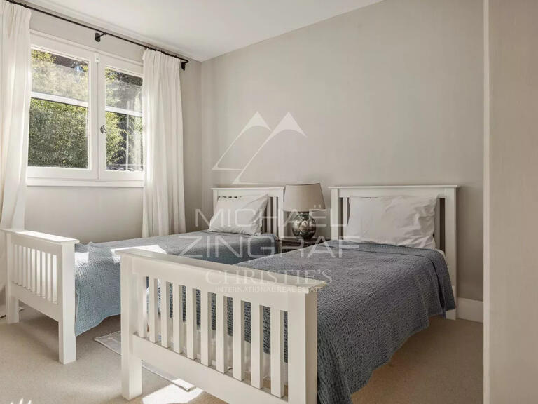 Villa Châteauneuf-Grasse - 5 chambres - 206m²