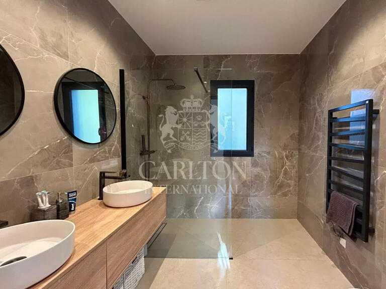 Villa Châteauneuf-Grasse - 4 chambres - 170m²