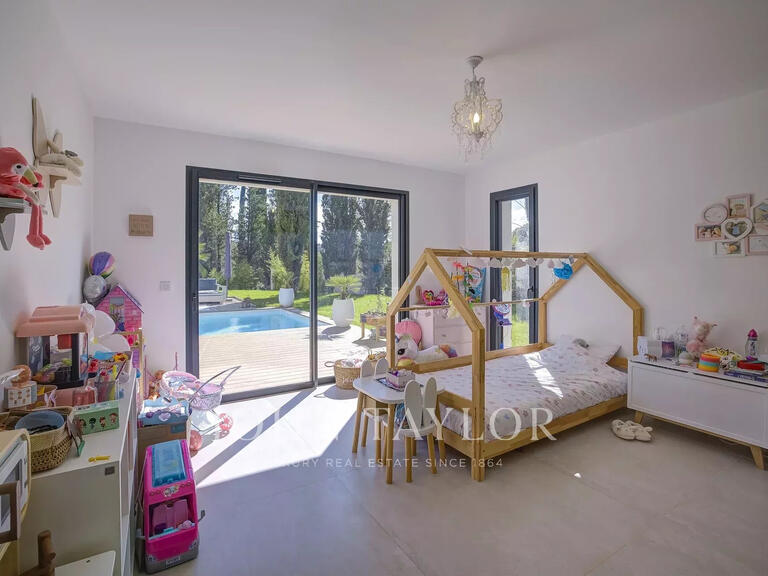 Villa Châteauneuf-Grasse - 4 bedrooms - 170m²