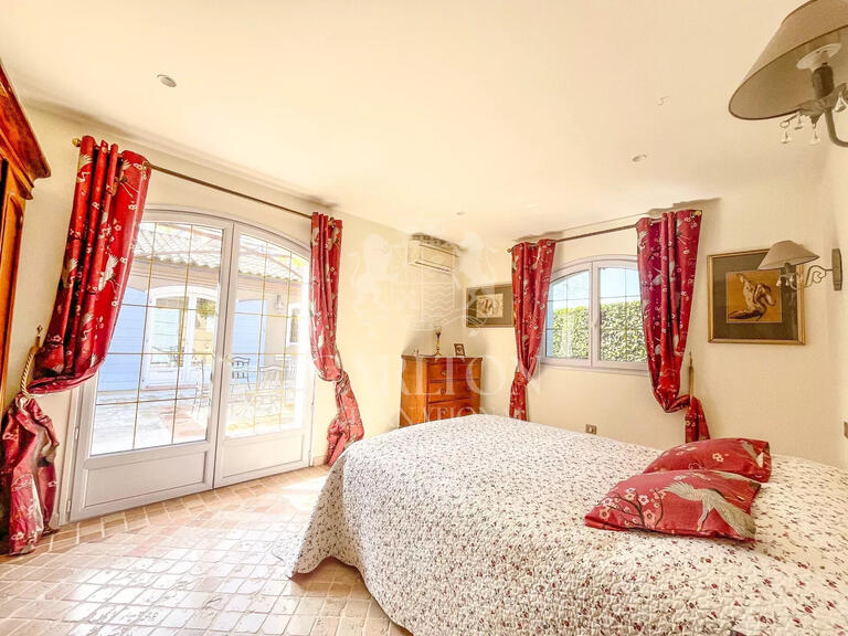 Villa Châteauneuf-Grasse - 4 bedrooms - 290m²