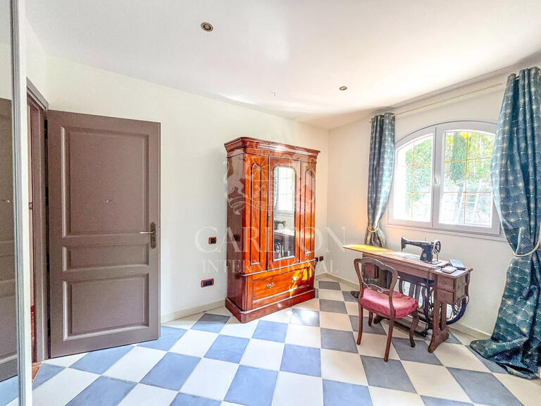 Villa Châteauneuf-Grasse - 4 bedrooms - 290m²