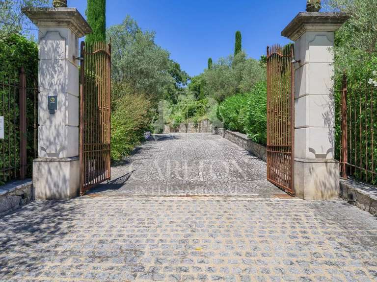 Villa Châteauneuf-Grasse - 4 chambres - 290m²