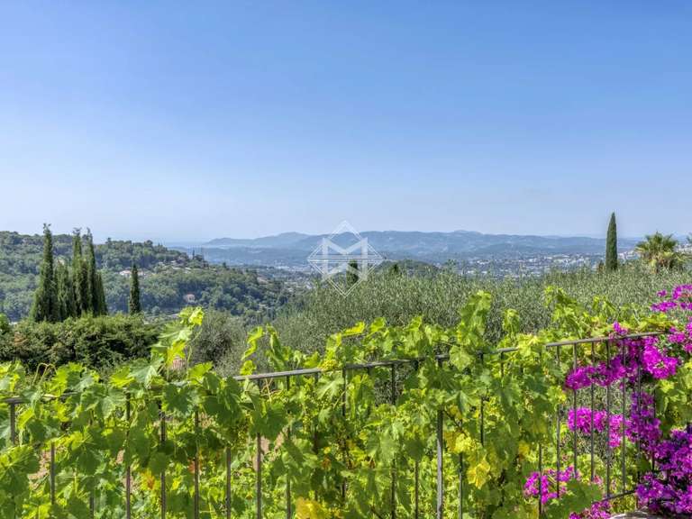 Villa Châteauneuf-Grasse - 4 chambres - 137m²