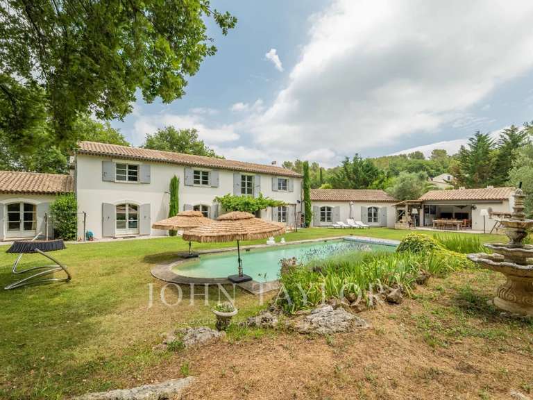 Villa Châteauneuf-Grasse - 6 chambres - 300m²