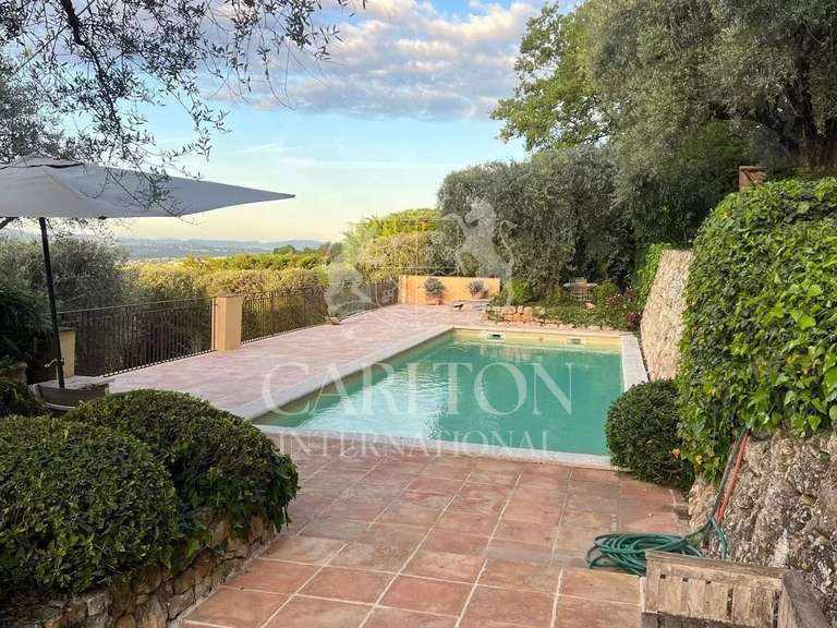 Villa Châteauneuf-Grasse - 4 chambres - 175m²