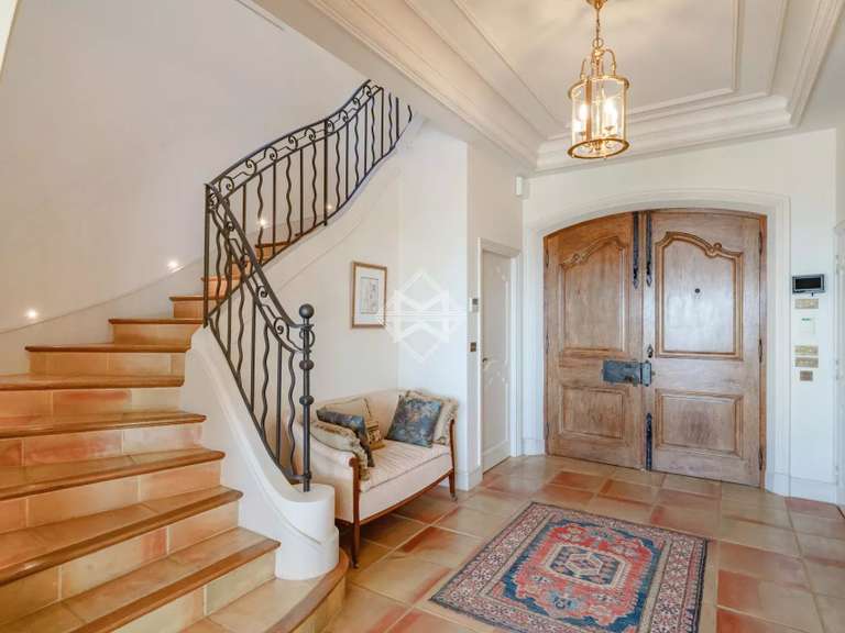 Villa Châteauneuf-Grasse - 6 chambres - 625m²