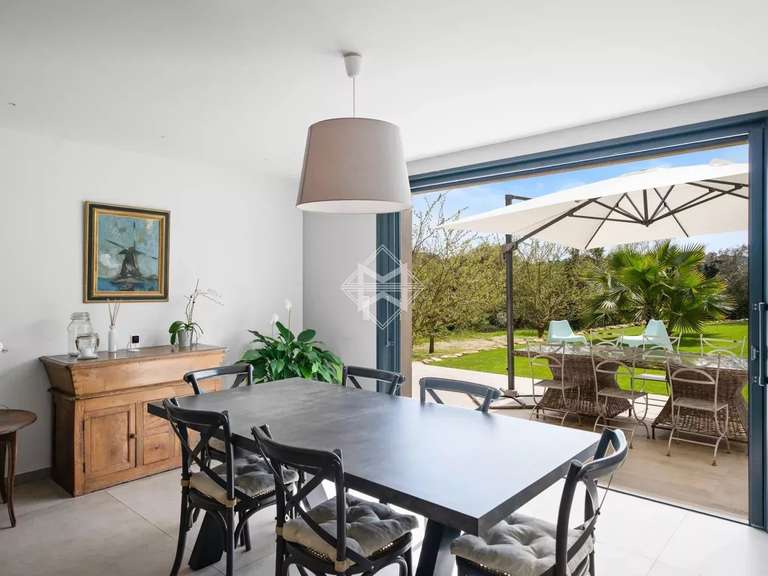 Villa Châteauneuf-Grasse - 4 chambres - 224m²