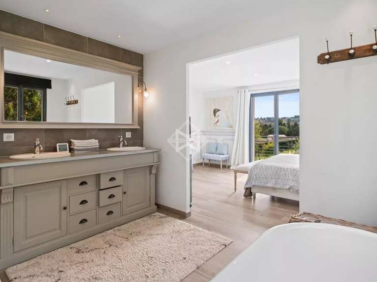 Villa Châteauneuf-Grasse - 4 chambres - 224m²