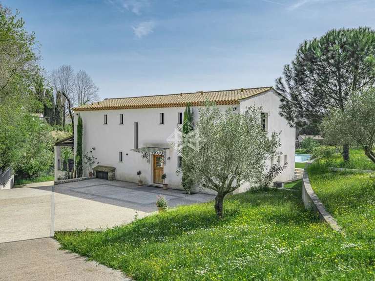 Villa Châteauneuf-Grasse - 4 chambres - 224m²