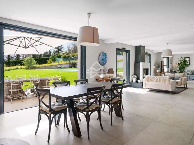 Villa Châteauneuf-Grasse - 4 chambres - 224m²