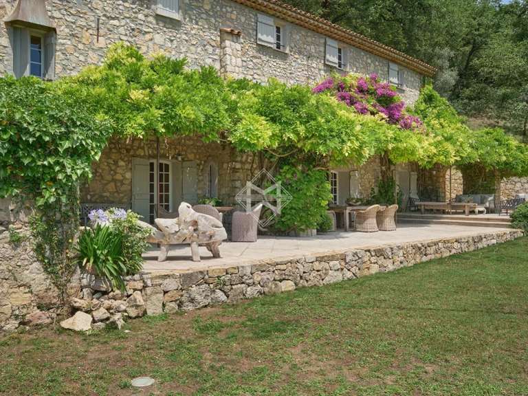 Villa Châteauneuf-Grasse - 7 chambres - 400m²