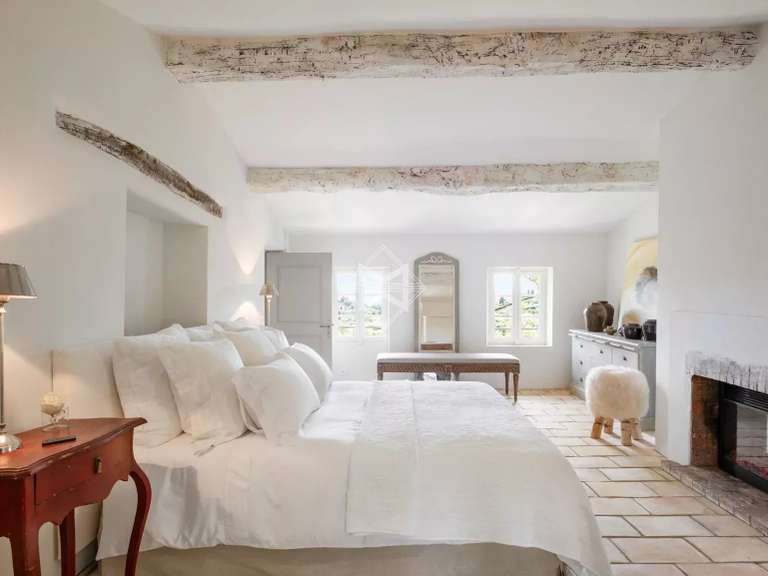 Villa Châteauneuf-Grasse - 7 chambres - 400m²