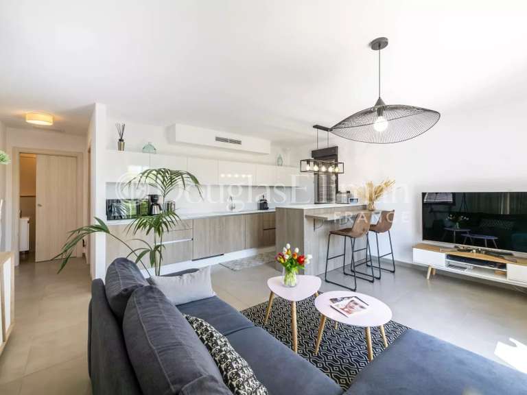 Villa Châteauneuf-Grasse - 5 chambres - 280m²