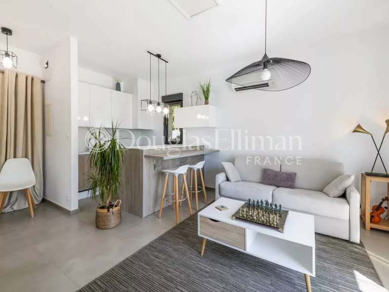 Villa Châteauneuf-Grasse - 5 chambres - 280m²